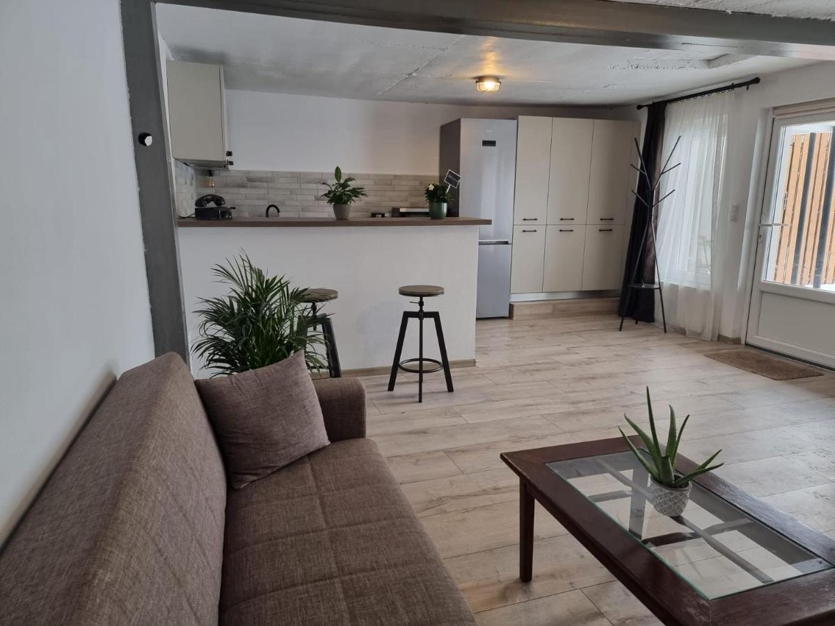 The Cozy Bunker Apartamento Sibiu Exterior foto